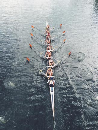 2014 University of Virginia Alumni Women's 8+. Photo credit: Mary Nilan